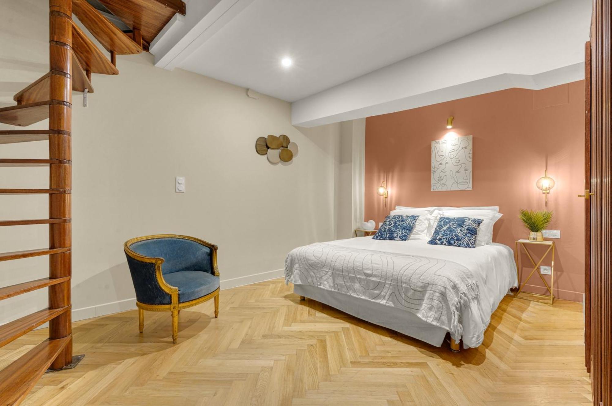 Les Relais Du Capitole - Appartements D'Hotes Toulouse Luaran gambar